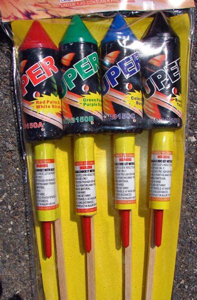 Super Lightning Rocket Fireworks Recalled by Big Fireworks Due to Risk of Burn | CPSC.gov