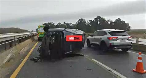 Fuerte Accidente En Ruta 2 Sobre Un Puente Entre Lezama Y Castelli