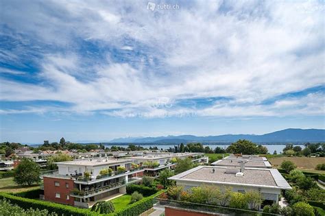 En exclusivité Attique avec splendide vue lac dans une im Kanton