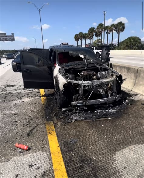 Nfl Star Leonard Fournette’s Car Catches ‘on Fire’ While He’s Driving It