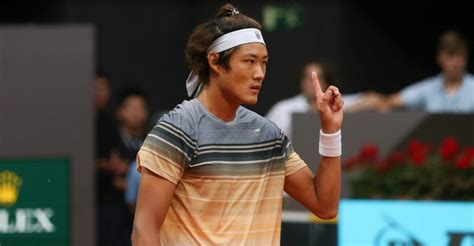 US Open: Zhang defeats Ruud to make Chinese history