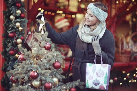 6 Ways To Have A Green Eco Friendly Christmas According To Environmental Experts Haultail On