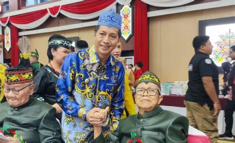 Pj Bupati Barito Utara Hadiri Puncak Hari Jadi Ke Provinsi Kalteng