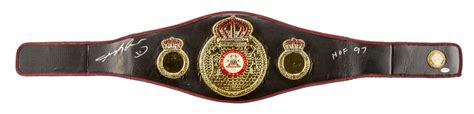 Lot Detail - Sugar Ray Leonard Signed WBA Championship Belt