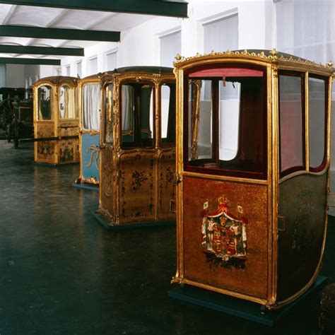 Museumsportal Berlin Exhibition Carriages Sleighs Sedan Chairs