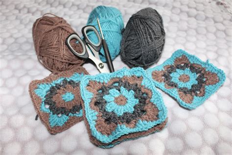 Diy Granny Square F R Eine Nackenrolle Teil Geh Kelte Omadeckchen