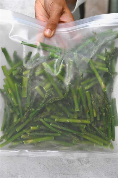 How To Freeze Asparagus Alphafoodie