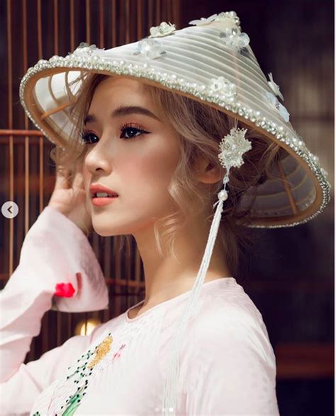 C C Hot Girl Ua Nhau Khoe Nh Di N O D I Ng Y T T B O D N Tr