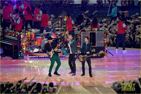 Coldplay: Super Bowl Halftime Show 2016 Video - WATCH NOW!: Photo ...