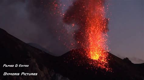 STROMBOLI In VOLO Sul VULCANO Decollo Dai Crateri Di Stromboli