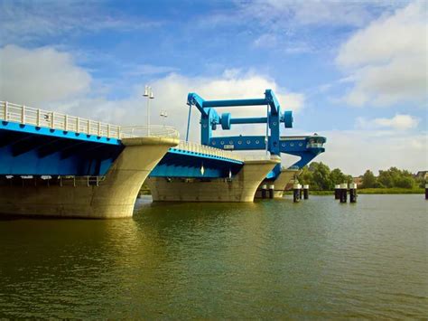 Swing Bridge Stock Photos Royalty Free Swing Bridge Images Depositphotos