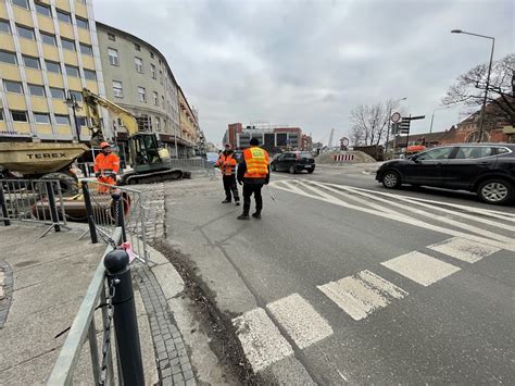 Uwaga kierowcy Uwaga piesi Wahadło w centrum Opola Opowiecie info