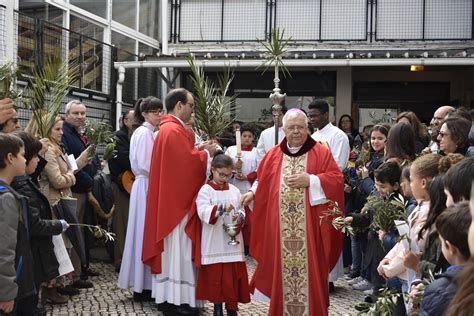 Catequese Da Paróquia De Benfica Lisboa Missa Vespertina De Domingo De