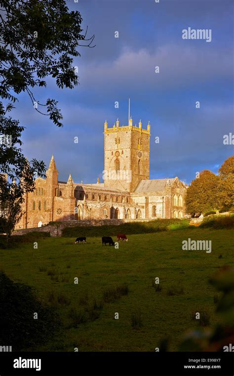 Pembrokeshire Church Hi Res Stock Photography And Images Alamy