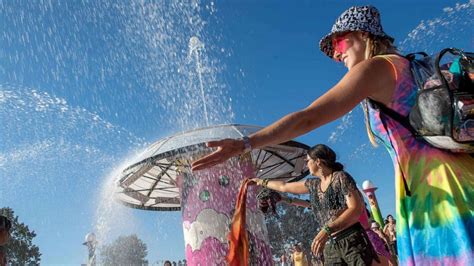 Heat Wave Shifts East After Bringing Hottest Temperatures In A Decade