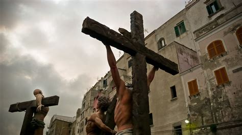 Croci Pasqua Processione Del Venerd Santo A Procida Flickr