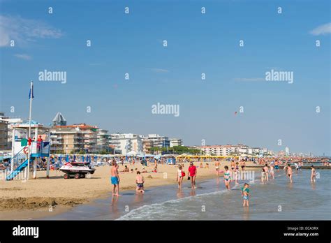 Tourists on the beach, Jesolo, Veneto, Adriatic, Italy Stock Photo - Alamy