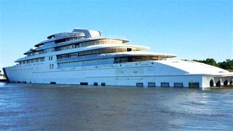 Azzam Superyacht – The Largest Superyacht in the World