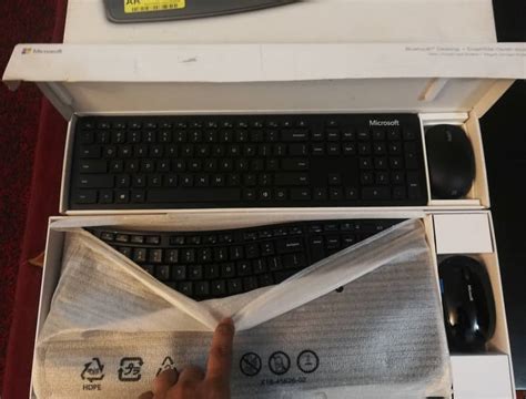 Wireless Keyboard (Microsoft) - Computers & Accessories - 1068581874