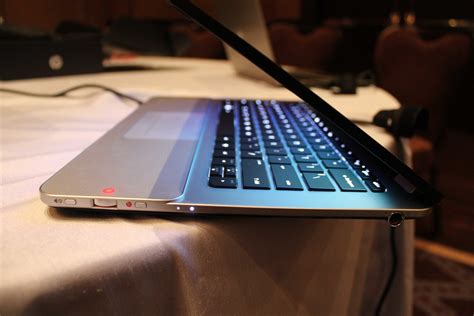 Hp Envy Spectre Review First Look