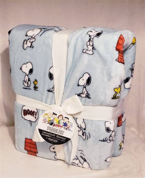 Berkshire Peanuts Snoopy Queen Sized Blanket Etsy