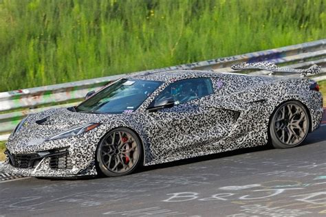 The New Chevy Corvette ZR1 Debuts This Week Here S Everything We Know