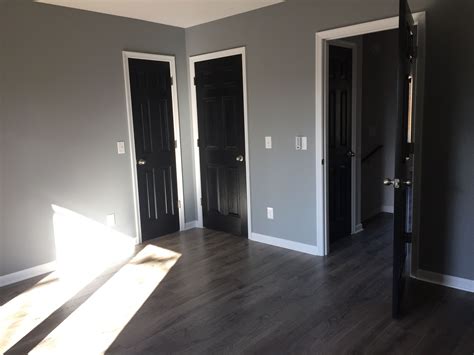 20+30+ Grey Walls Black Doors – HOMYRACKS