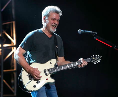 Eddie Van Halen Meurt à 65 Ans Petit Petit Gamin