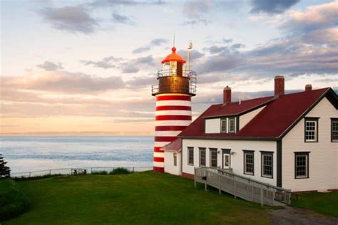 25 Illuminating Lighthouse Puns for Perfect Lighthouse Instagram Captions - History Fangirl