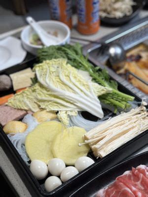 HAIDILAO HOT POT Updated November Photos Reviews