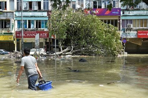 Malaysia Keluarkan Peringatan Banjir Bandang untuk 6 Negara Bagian