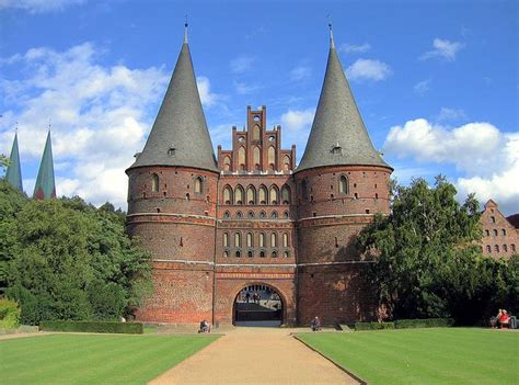 Holstentor Wikipedia The Free Encyclopedia Germany Tourist