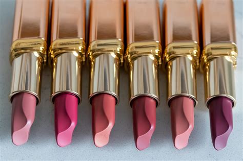 Loreal Nude Intense Lippenstift Swatches Tragebilder Innenaussen