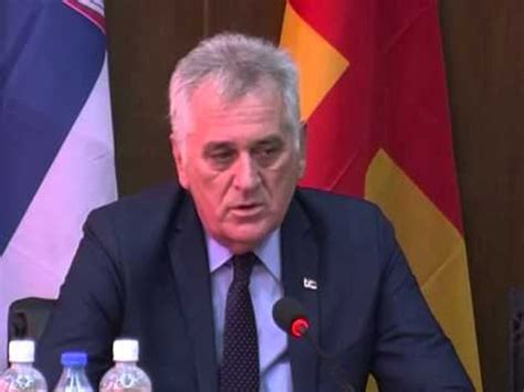 PRESIDENTI SERB TOMISLAV NIKOLIC VIZITON TRUPAT NE BAZEN E VRANJES ME