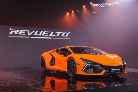 Lamborghini Unveils Revolutionary V12 Hybrid Super Sports Car Revuelto