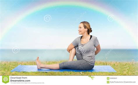 Woman Making Yoga In Twist Pose On Mat Stock Image Image Of Sitting