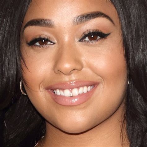 Jordyn Woods Makeup Photos And Products Steal Her Style