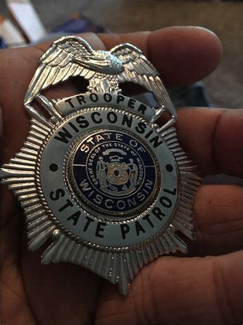 Collectors-Badges Auctions - Wisconsin State Patrol Trooper