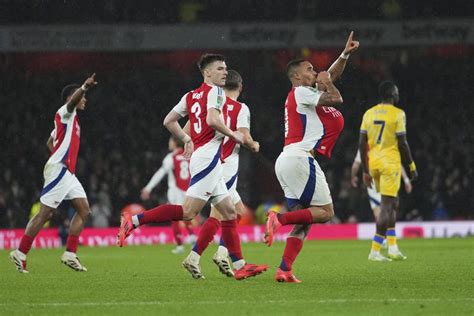 Rekap Hasil Besar Carabao Cup Tadi Malam Liverpool Dan Arsenal Ke