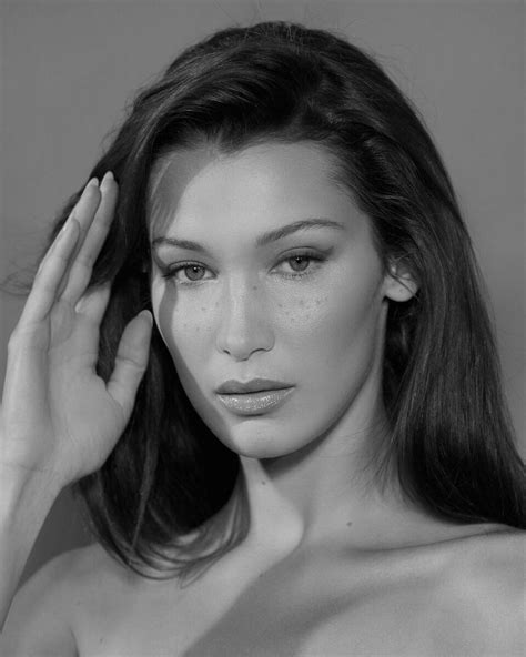 BELLA HADID Isabella Hadid Bella Hadid Style Portraits Poses Gigi