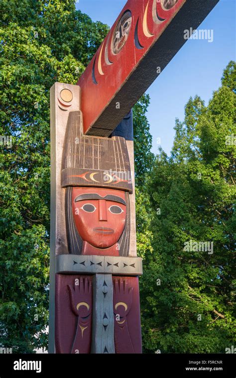 Coast Salish Totem Portal By Musqueam Artist Susan Point Stanley Park