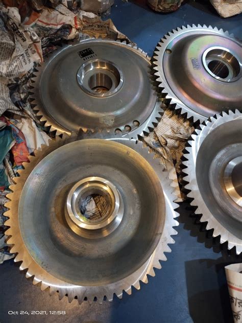 Hm Loader Transmission Gear A At Rs Piece In Kolkata