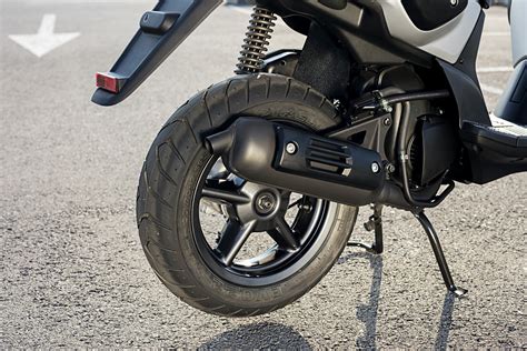 MBK Stunt Naked 2005 2009 Specs Performance Photos Autoevolution