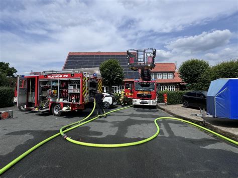 Wohnhaus Bei Garagenbrand In Letzter Sekunde Gerettet Kreisfeuerwehr