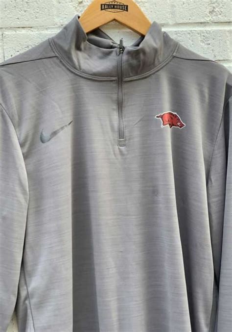 Nike Arkansas Razorbacks Intensity Logo Pullover Grey