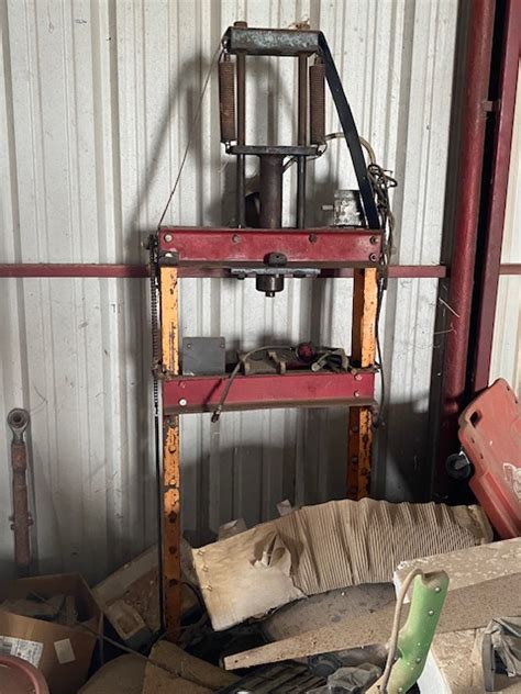 Hydraulic Press Heugatter Auction Bowie Texas