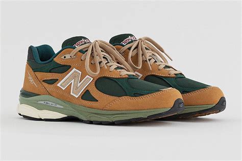 New Balance's 990v3 & 990v1 Are Autumnal AF