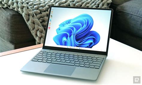 微軟 Surface Laptop Go 2 主站動手玩：物有所值的升級