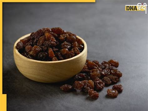 Black Raisins महिलाओं के लिए वरदान हैं ये काले ड्राई फ्रूट्स हार्मोनल