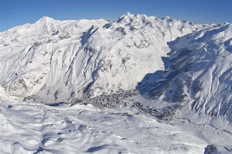 Val D Isere View From The Sky French Ski Resorts Ski Resort Resort